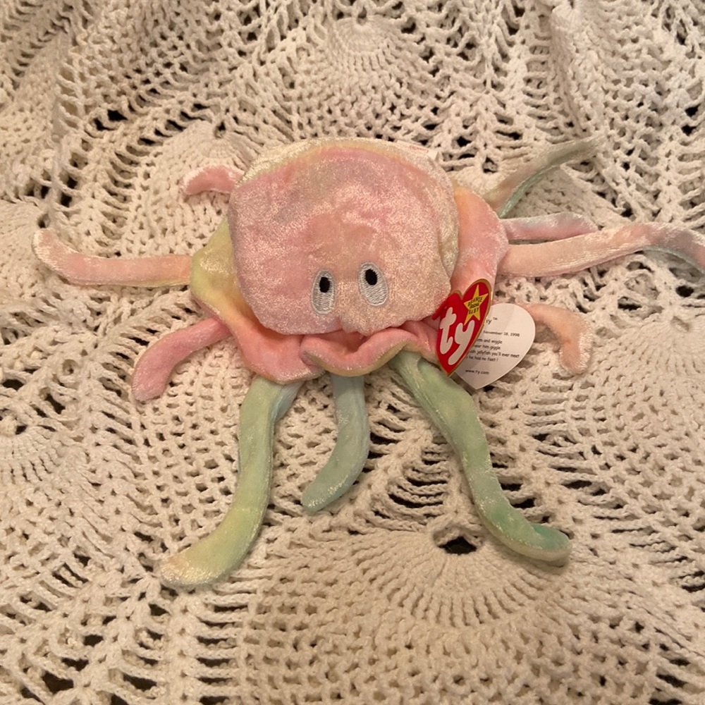Rare/retired mint condition Ty Beanie Baby Goochy the Jellyfish